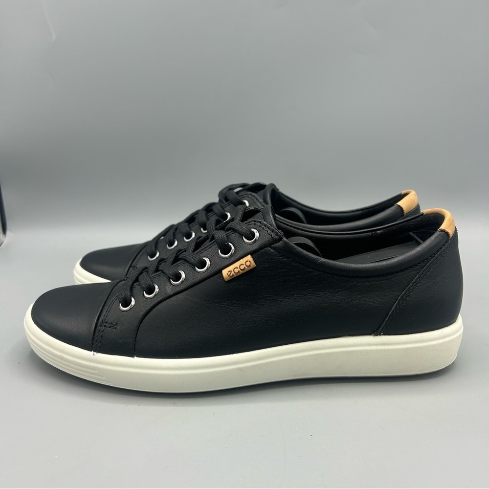 Ecco Soft 7 Sneakers Womens Black White Casual Danish Design Leather Size 9-9.5